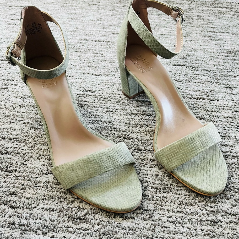 NWT Naturalizer Heeled Sandal